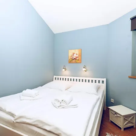 Regenbogen Kamp alanı *