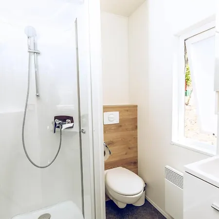 Regenbogen Kamp alanı *